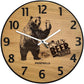 Runde Wanduhr aus Eichenholz, 35 cm, schwarzer Rahmen, arabische Ziffern, Bär, IT'S BEER O'CLOCK