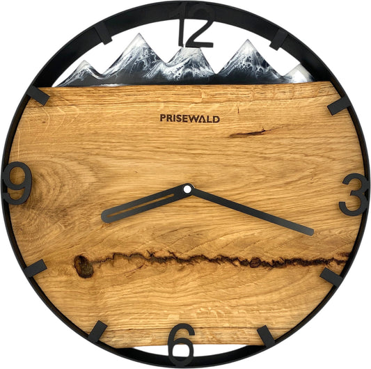 Runde Wanduhr aus Eichenholz, 35 cm, schwarzer Rahmen, arabische Ziffern, Lichtenberg-Effekt, schwarzes Epoxidharz, Schneebedeckte Berge im Hintergrund